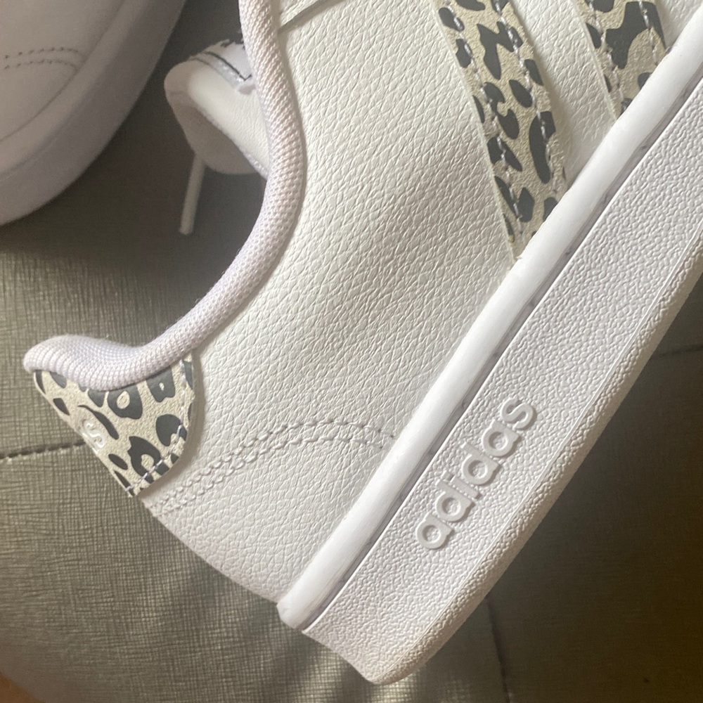 Adidas White and Black w/Leopard print Classic Sneakers EUC - Picture 8 of 8